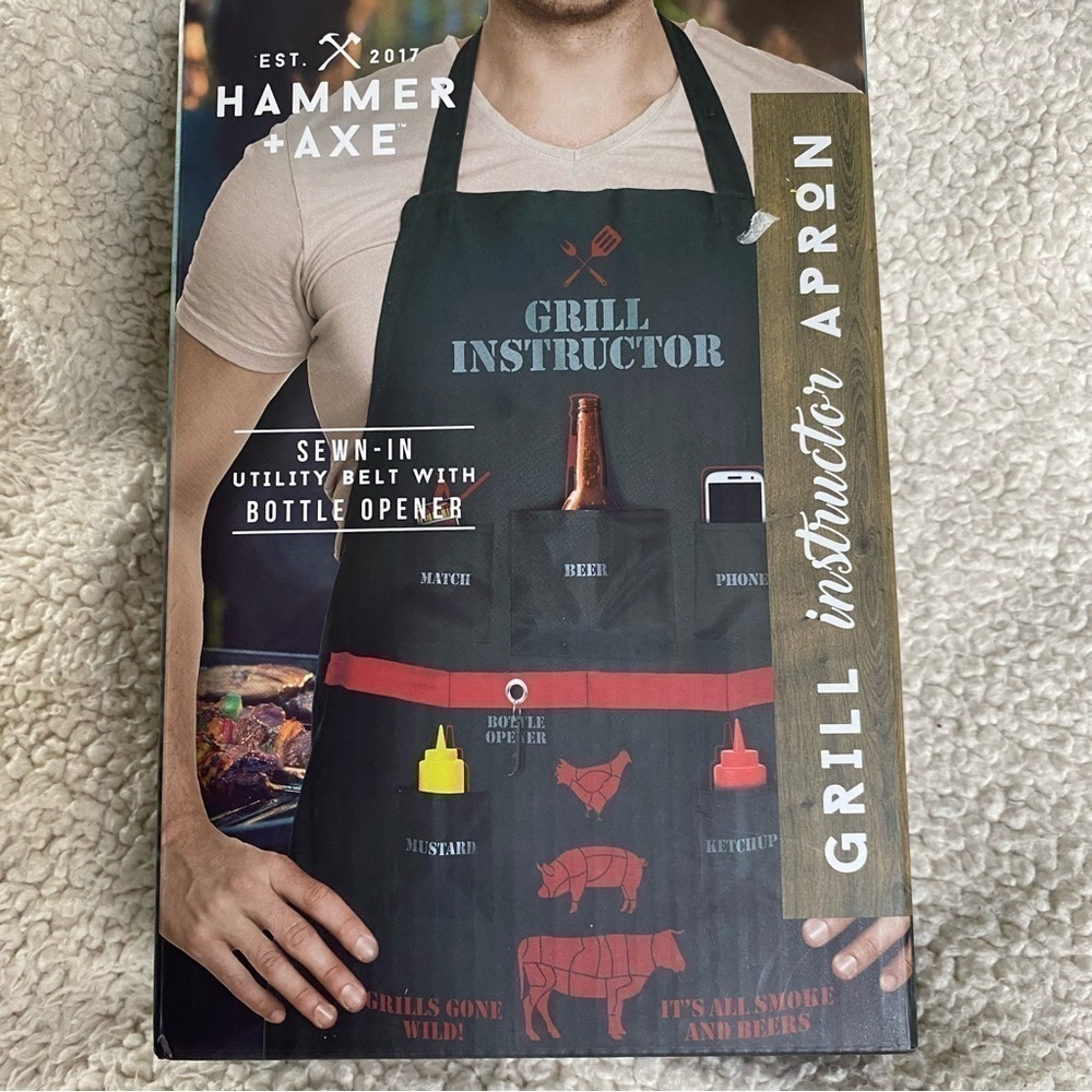 NWT Hammer & Axe Grilling Apron with sewn-in utility belt and bottle opener - Picture 2 of 4